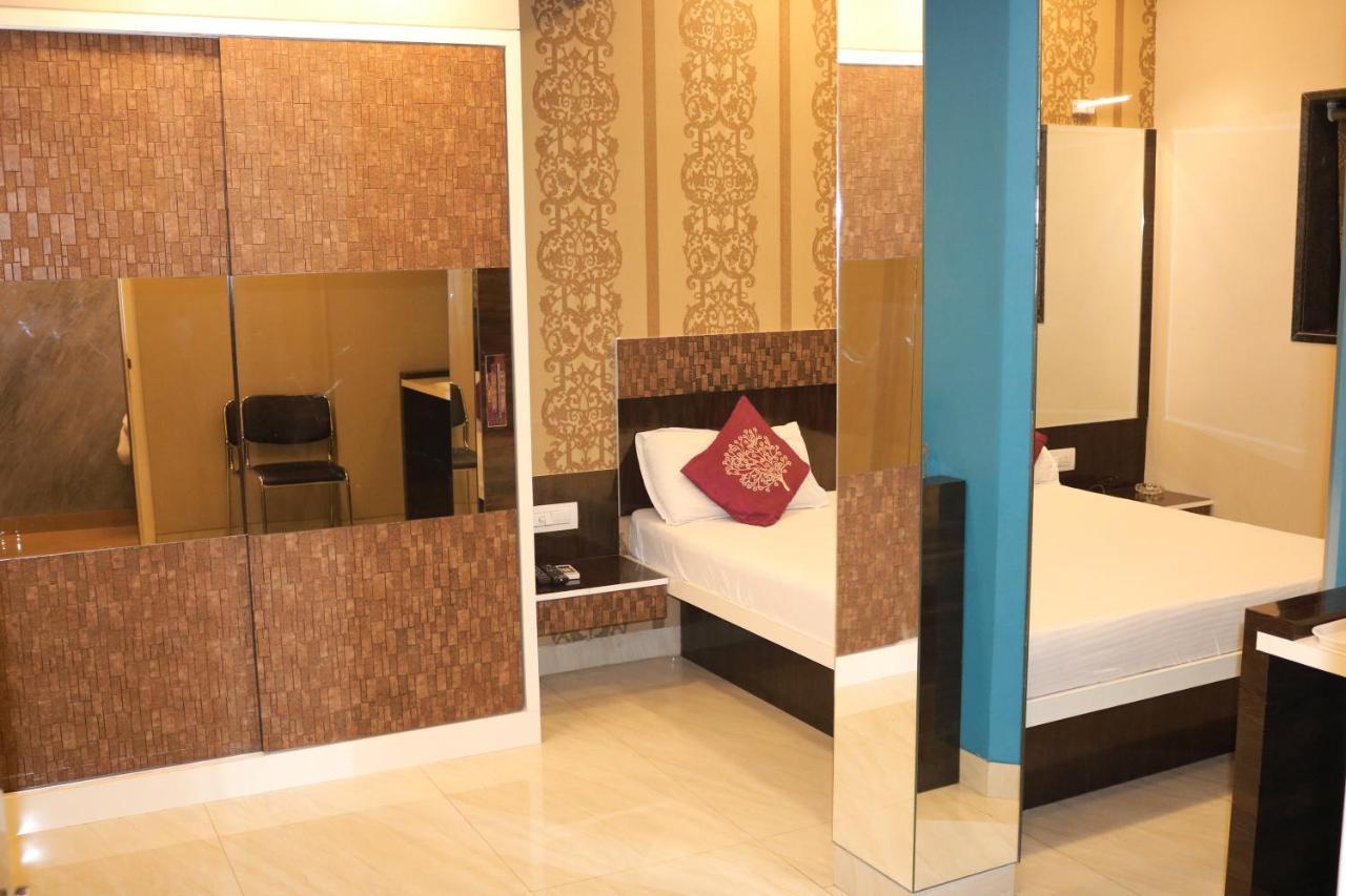 Hotel Modern Mumbai Dış mekan fotoğraf