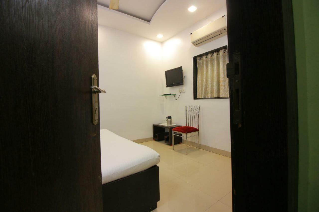 Hotel Modern Mumbai Dış mekan fotoğraf